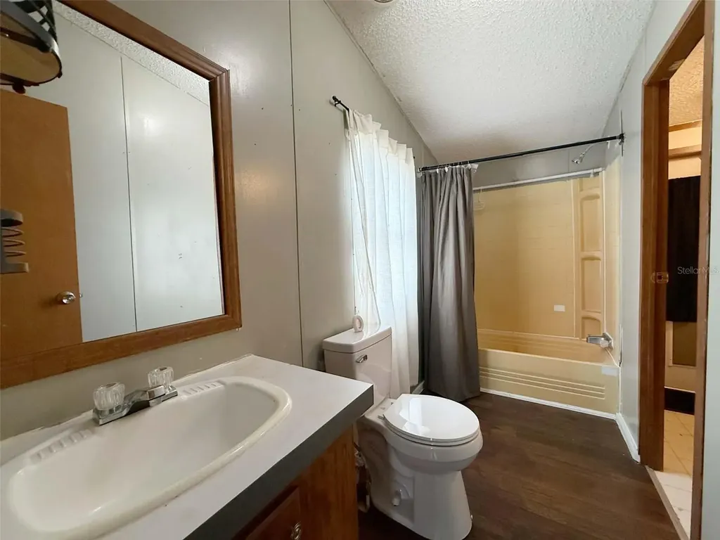 6947 SE 80th Place Trenton FL 32693