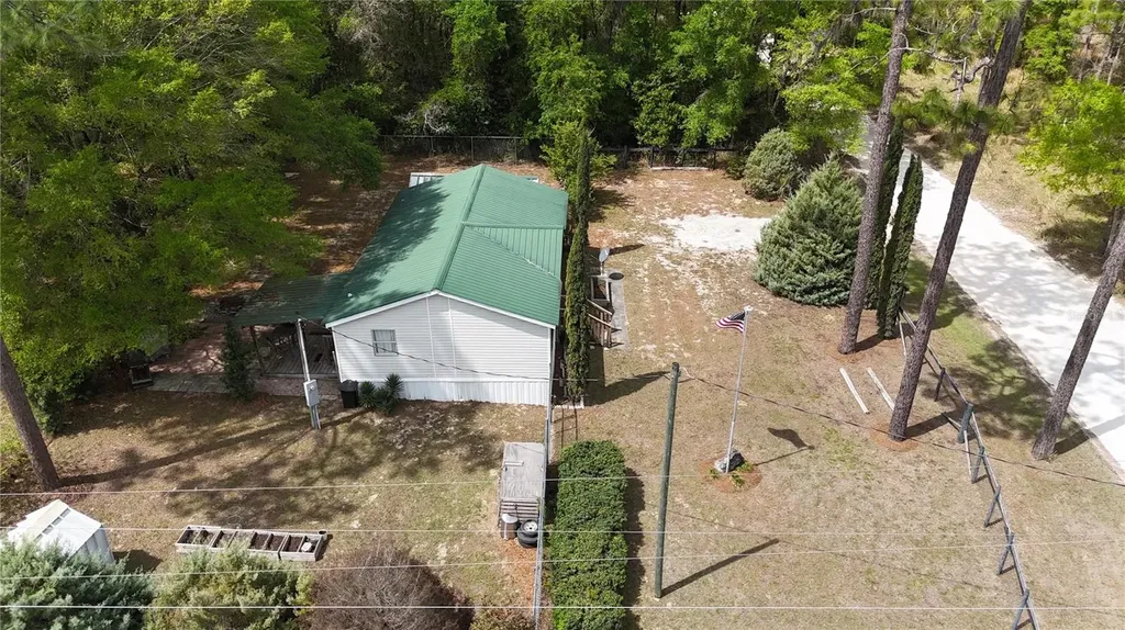 6947 SE 80th Place Trenton FL 32693