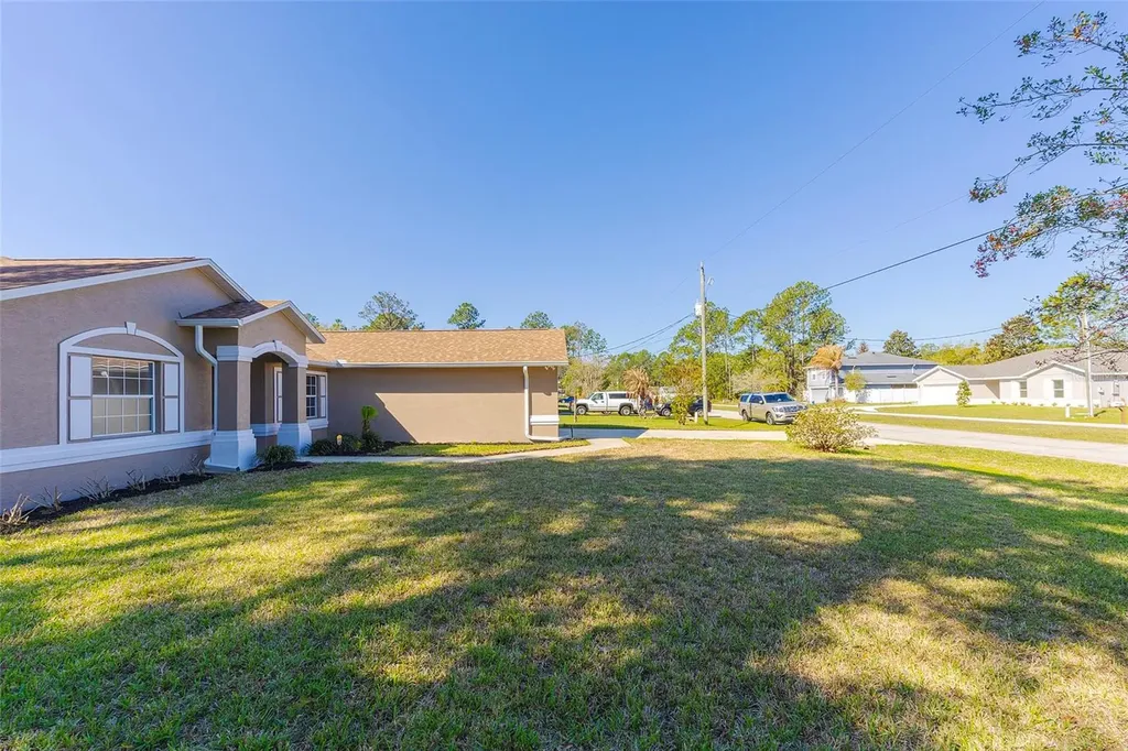 9 Slipper Flower Path E Palm Coast FL 32164