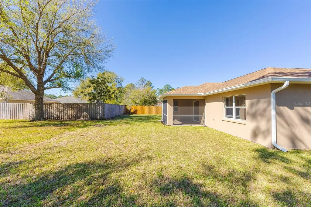 9 Slipper Flower Path E Palm Coast FL 32164