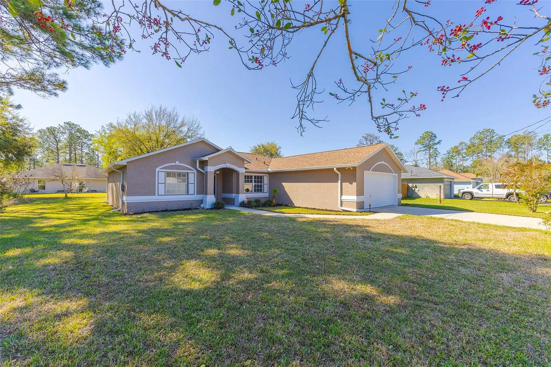 9 Slipper Flower Path E Palm Coast FL 32164