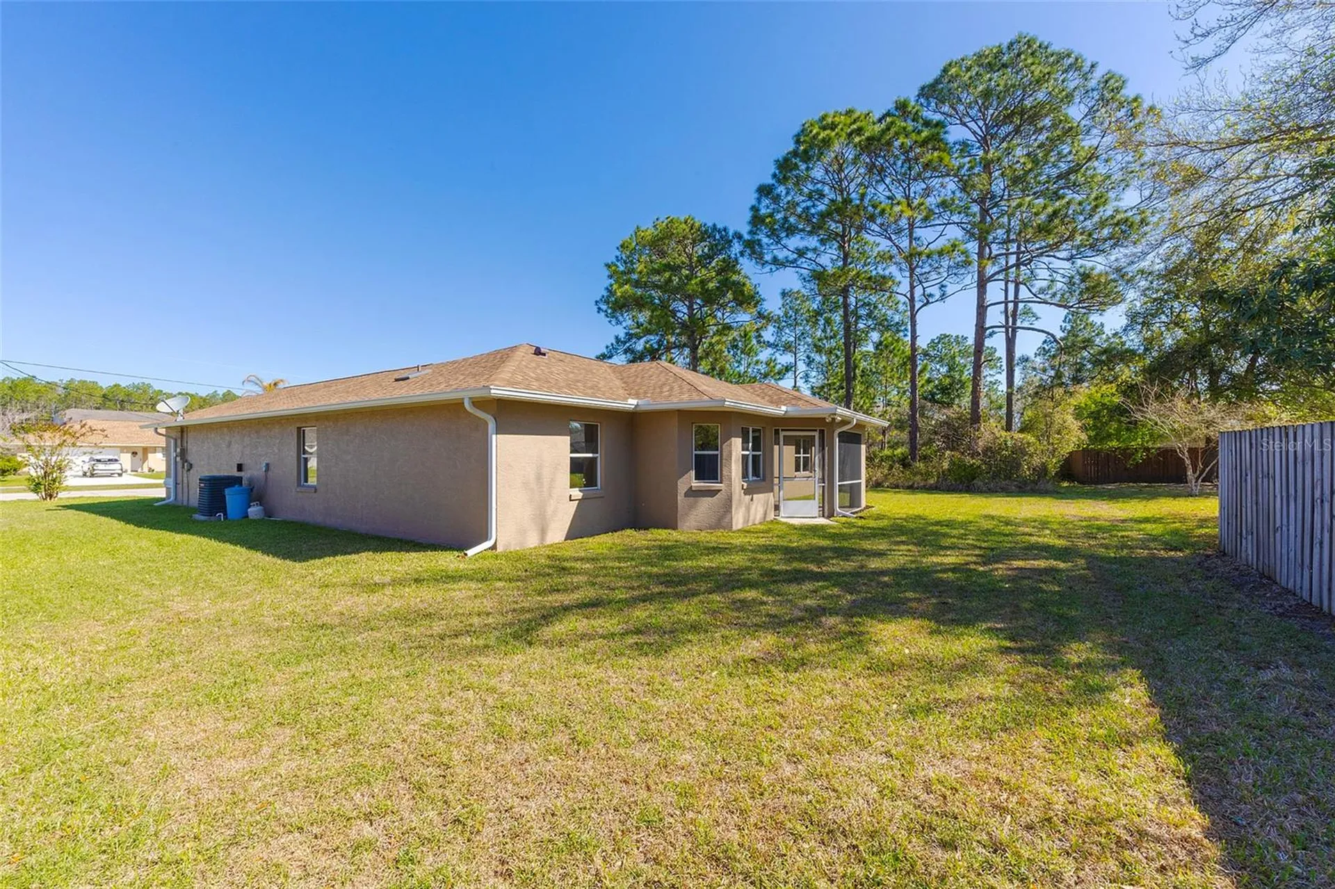 9 Slipper Flower Path E Palm Coast FL 32164