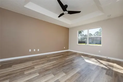 9 Slipper Flower Path E Palm Coast FL 32164