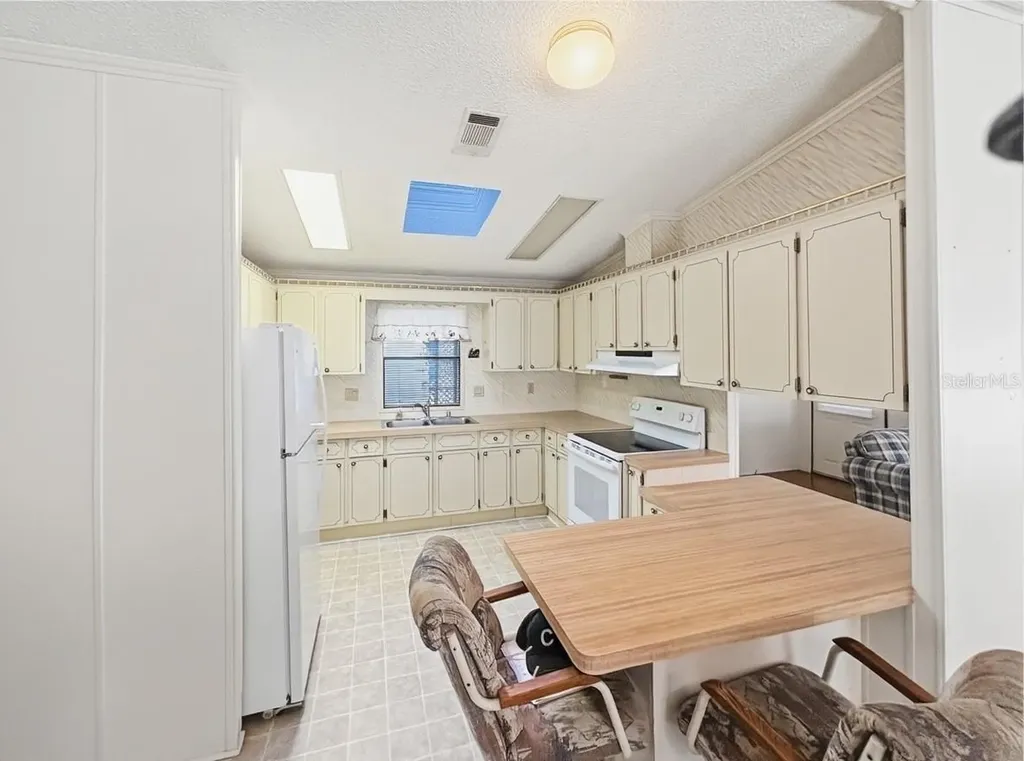 514 S Timber Trail Wildwood FL 34785