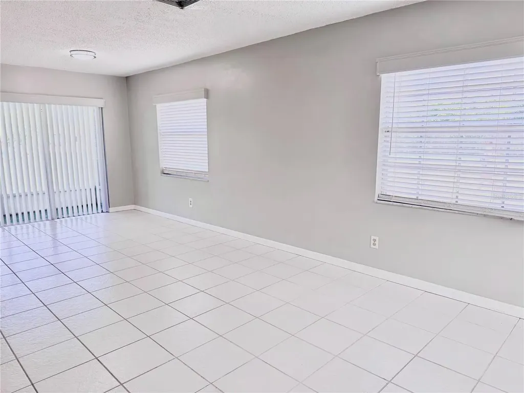 9992 86th Street Seminole FL 33777