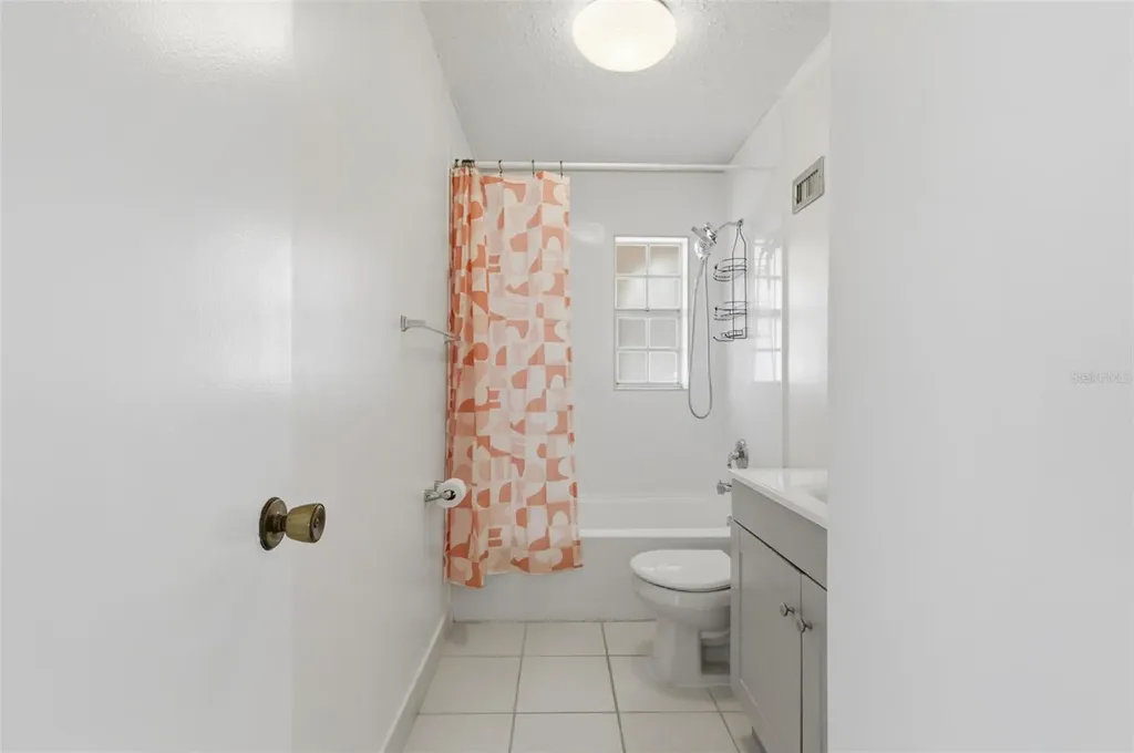 9992 86th Street Seminole FL 33777