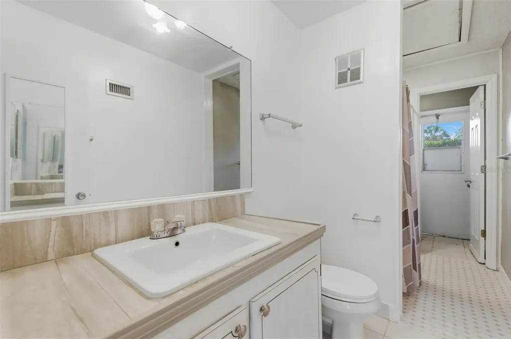 9992 86th Street Seminole FL 33777