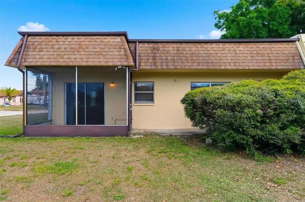 9992 86th Street Seminole FL 33777