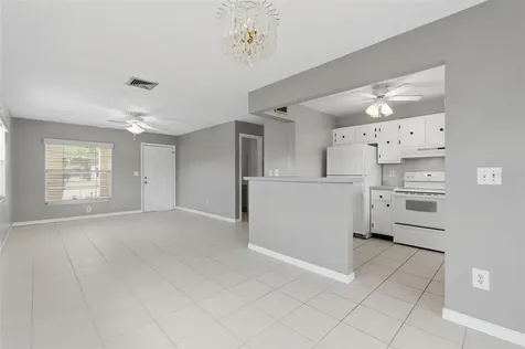 9992 86th Street Seminole FL 33777