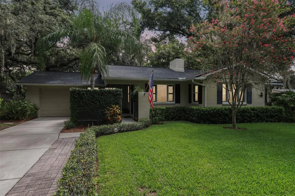 204 S Burlingame Avenue Temple Terrace FL 33617