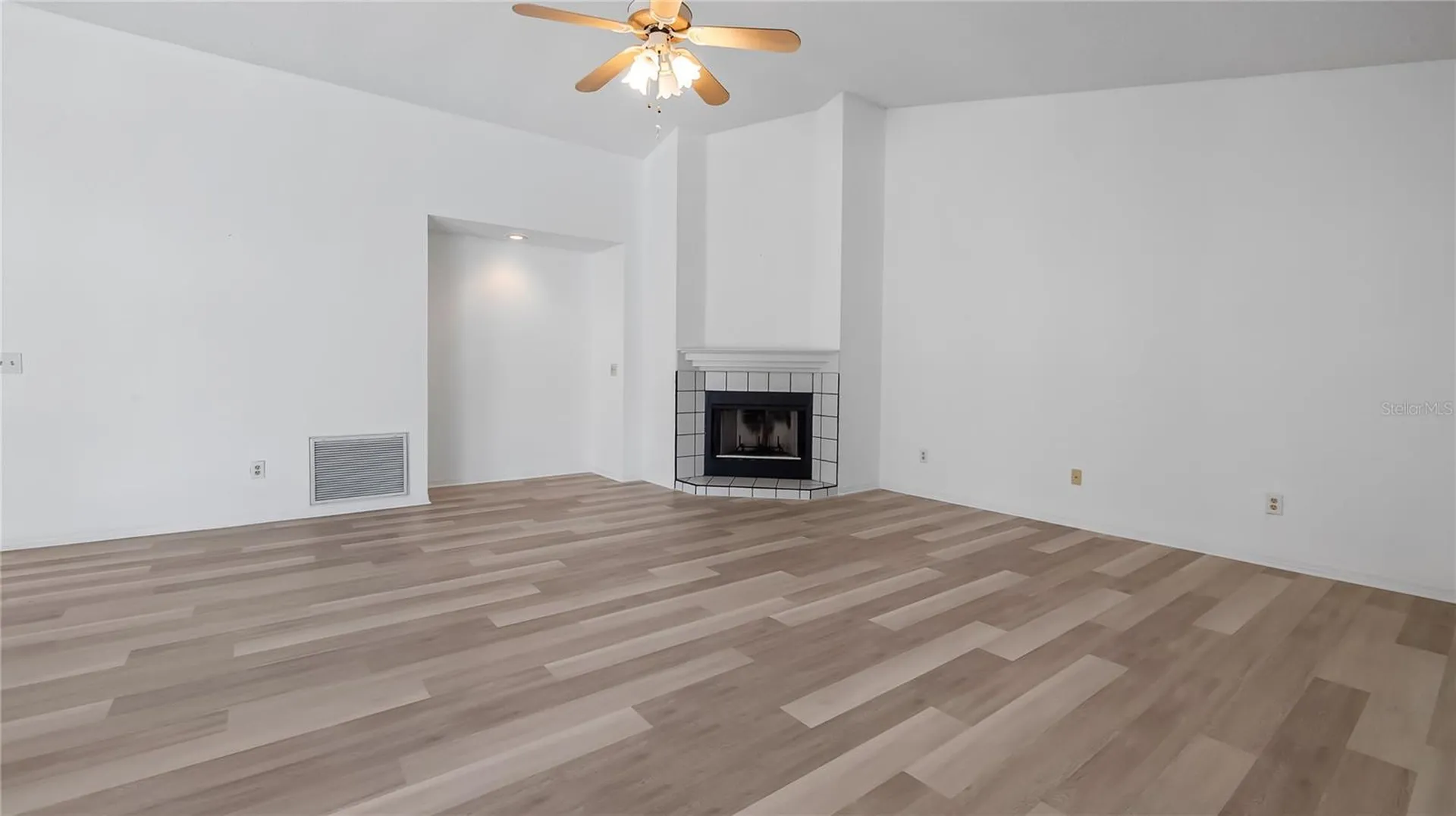 8211 Borgia Court Orlando FL 32836