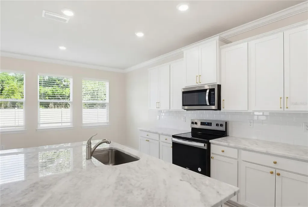 813 161st Street E Bradenton FL 34212
