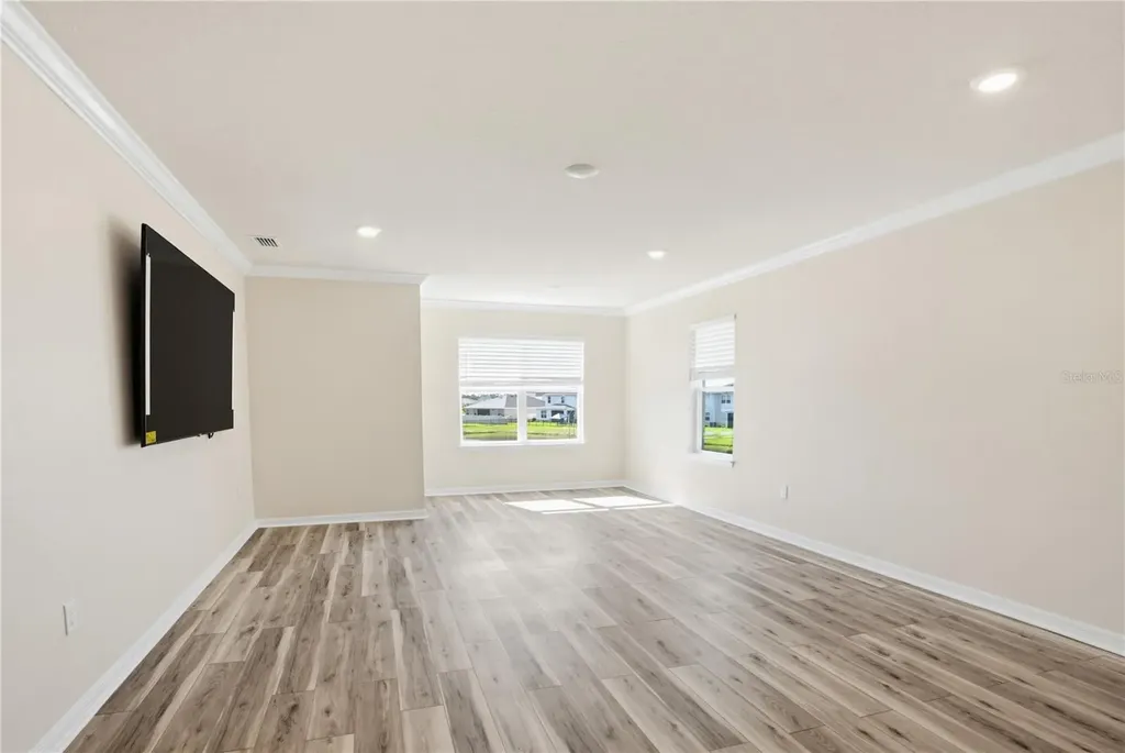 813 161st Street E Bradenton FL 34212