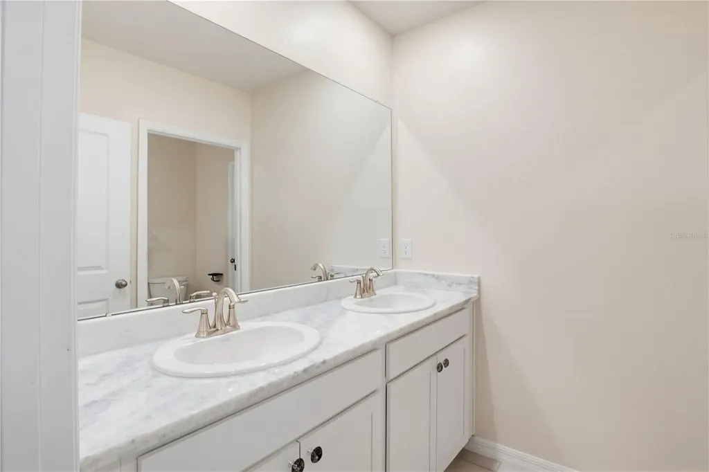 813 161st Street E Bradenton FL 34212