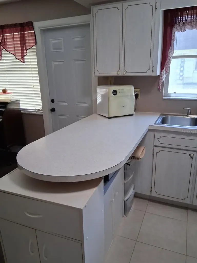 6770 Riviera N Pinellas Park FL 33781