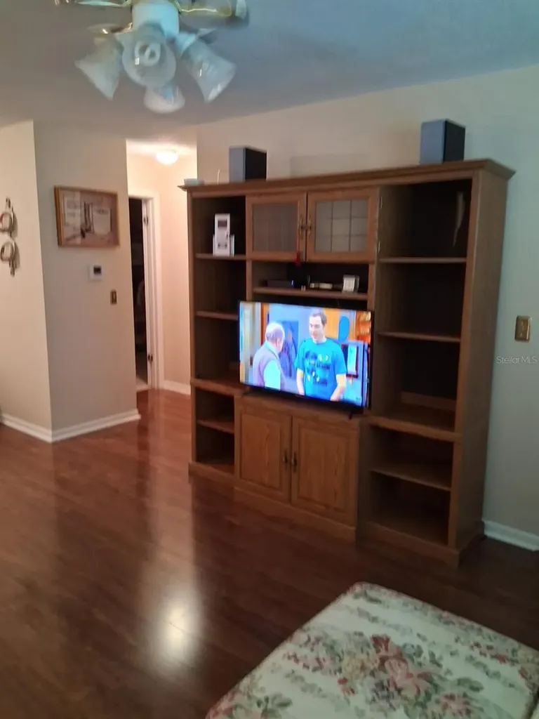 6770 Riviera N Pinellas Park FL 33781