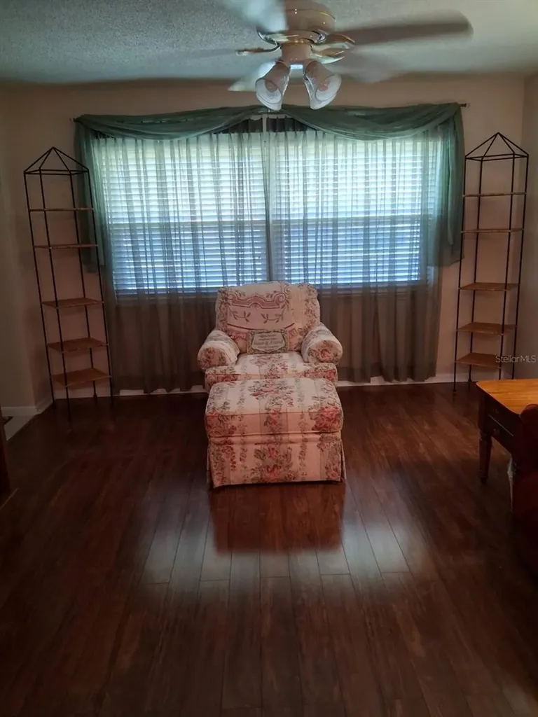 6770 Riviera N Pinellas Park FL 33781