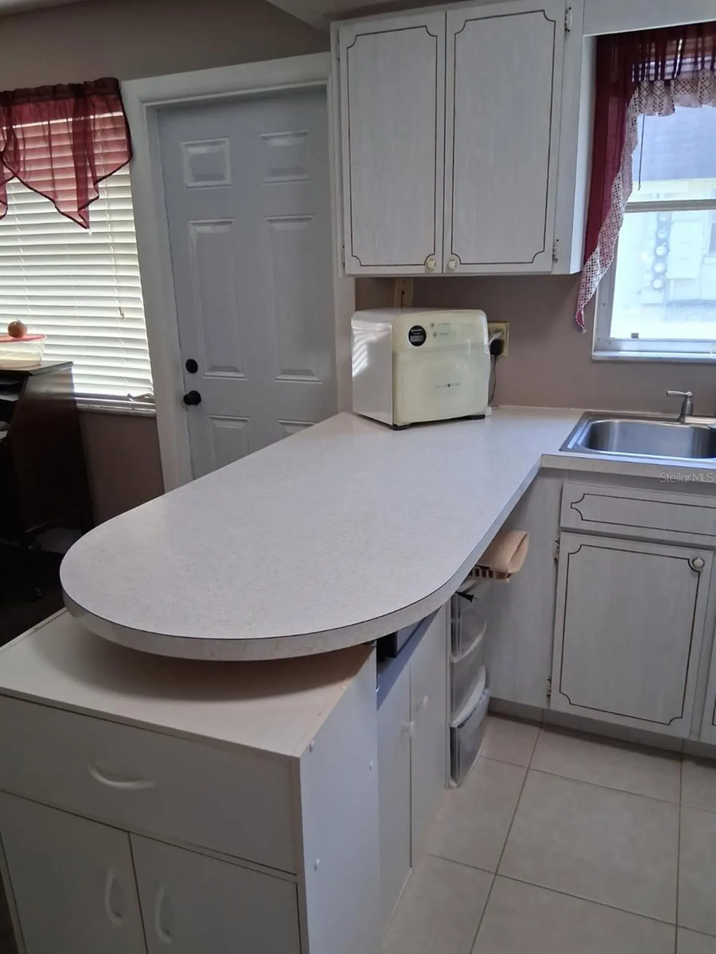 6770 Riviera N Pinellas Park FL 33781