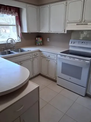 6770 Riviera N Pinellas Park FL 33781