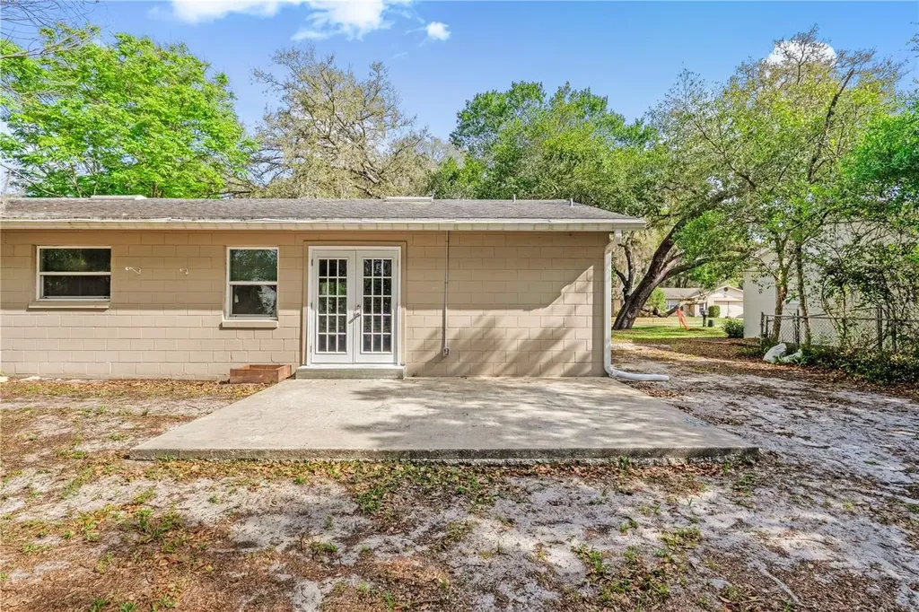 1116 Helen Drive Deland FL 32720