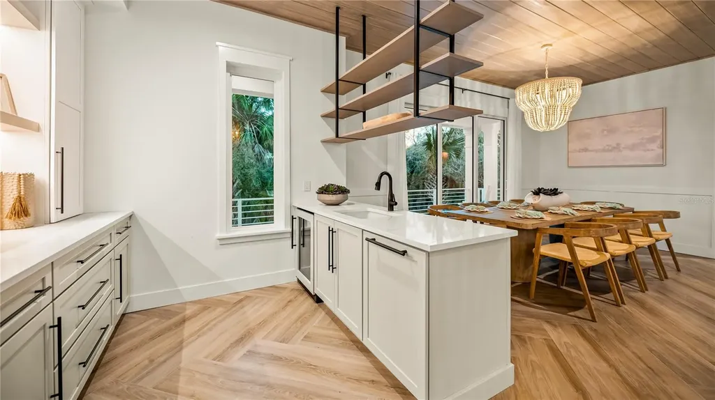 6536 Peacock Road Sarasota FL 34242