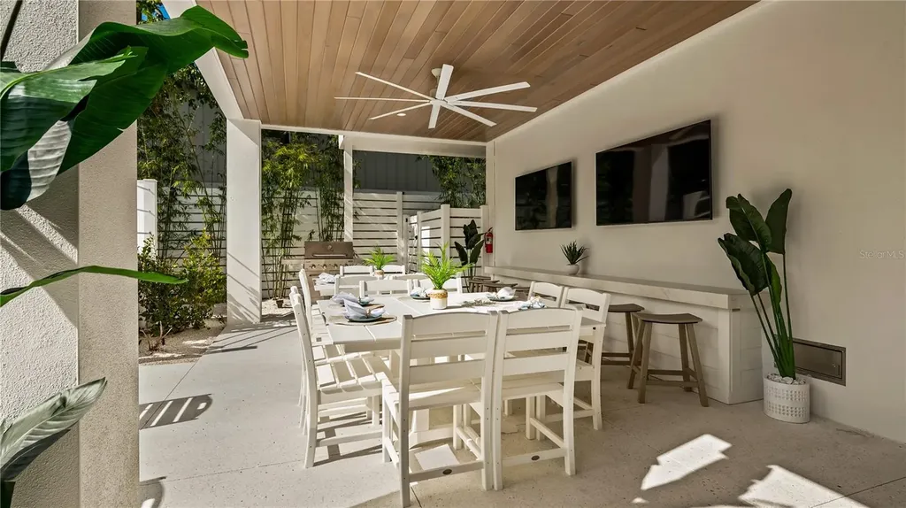 6536 Peacock Road Sarasota FL 34242