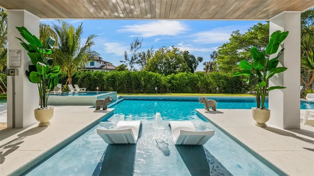 6536 Peacock Road Sarasota FL 34242