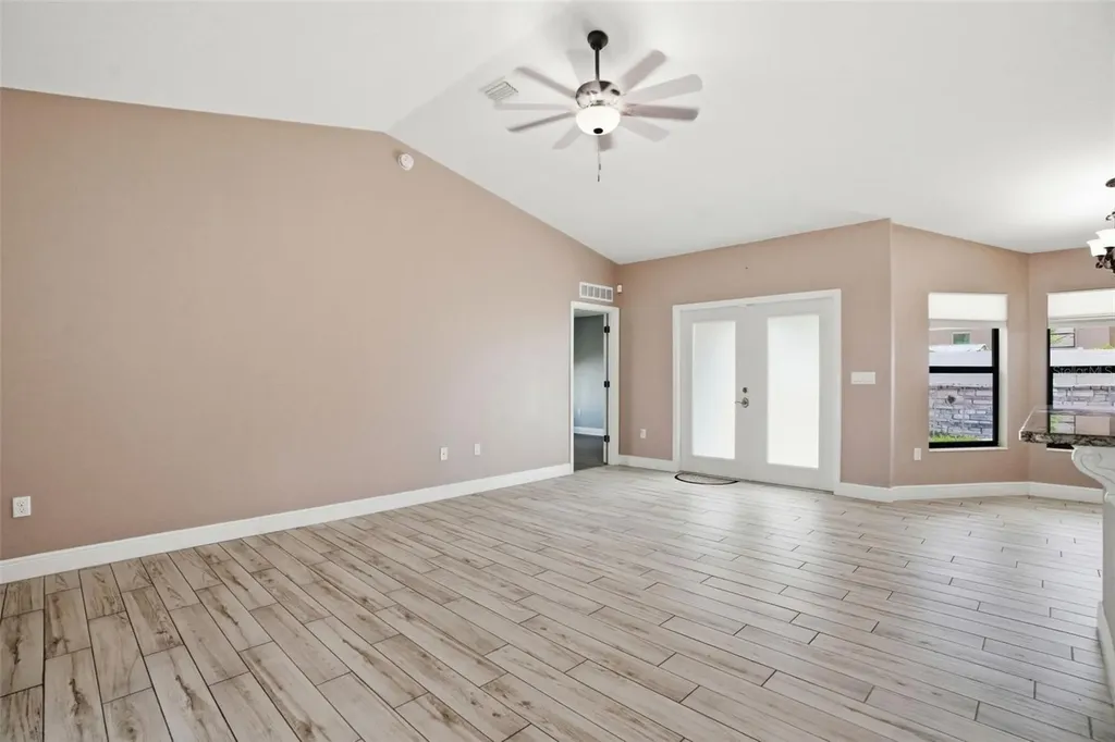 4128 Everett Avenue Spring Hill FL 34609