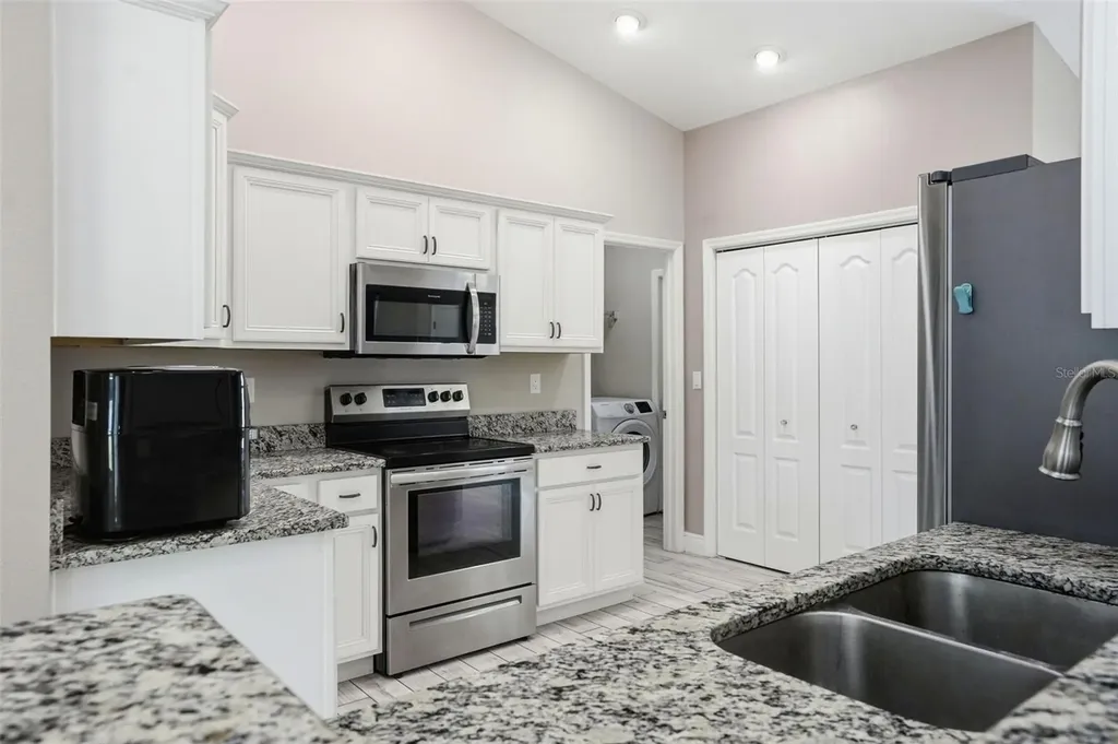 4128 Everett Avenue Spring Hill FL 34609
