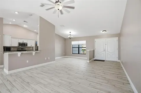 4128 Everett Avenue Spring Hill FL 34609