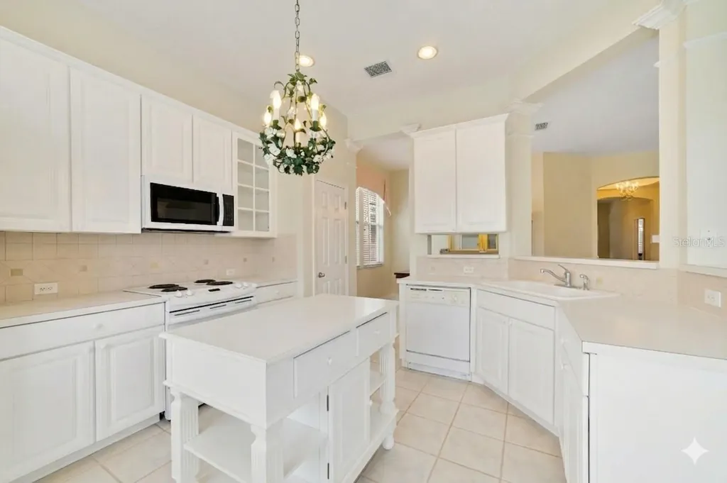 104 Eastpark Crescent Celebration FL 34747