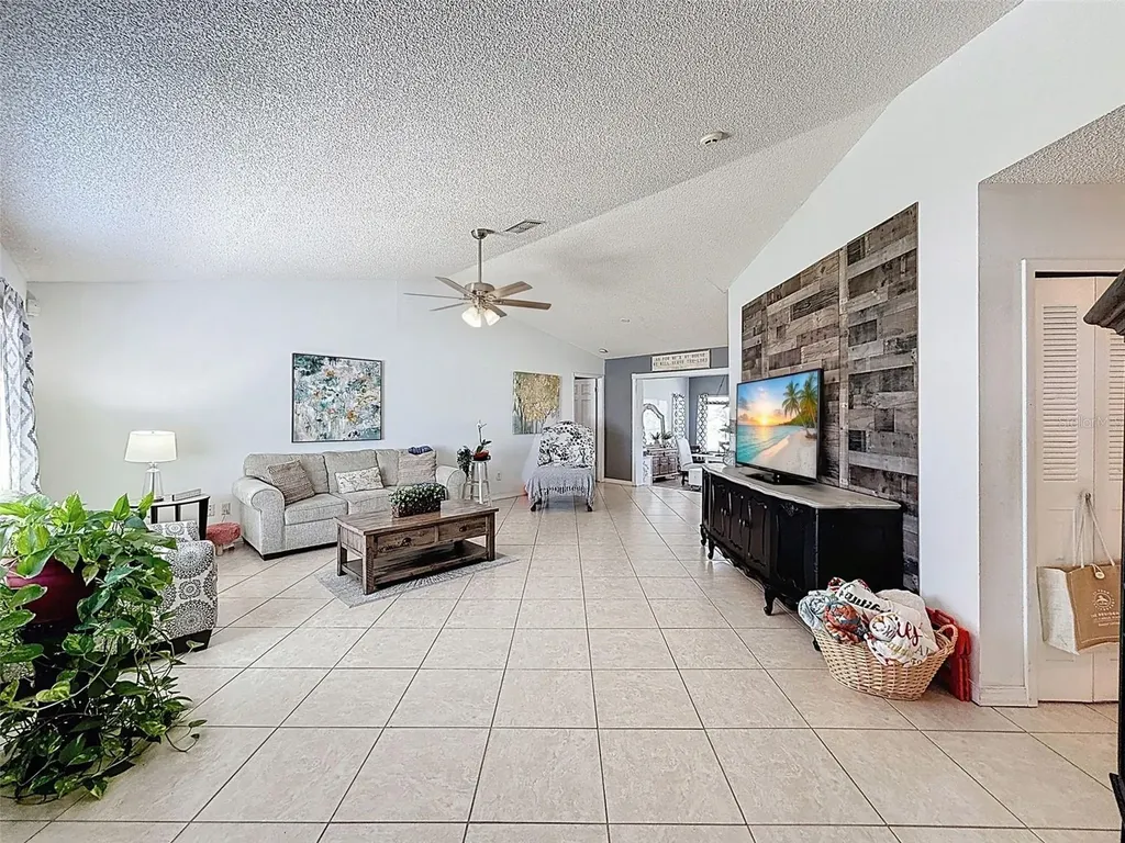 Spring Hill FL 34608