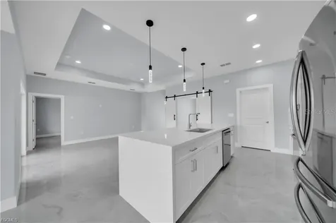 2806 Vera Avenue S Lehigh Acres FL 33976