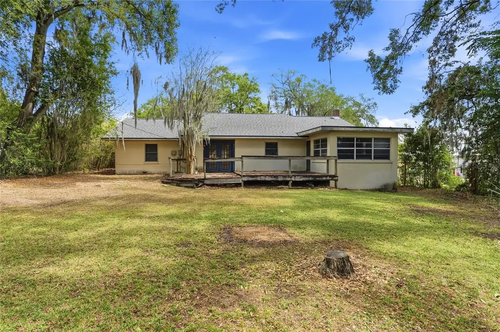 104 11th Street SE Winter Haven FL 33880