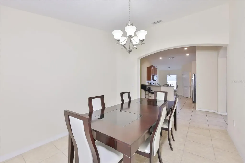 10806 Whitecap Drive Riverview FL 33579