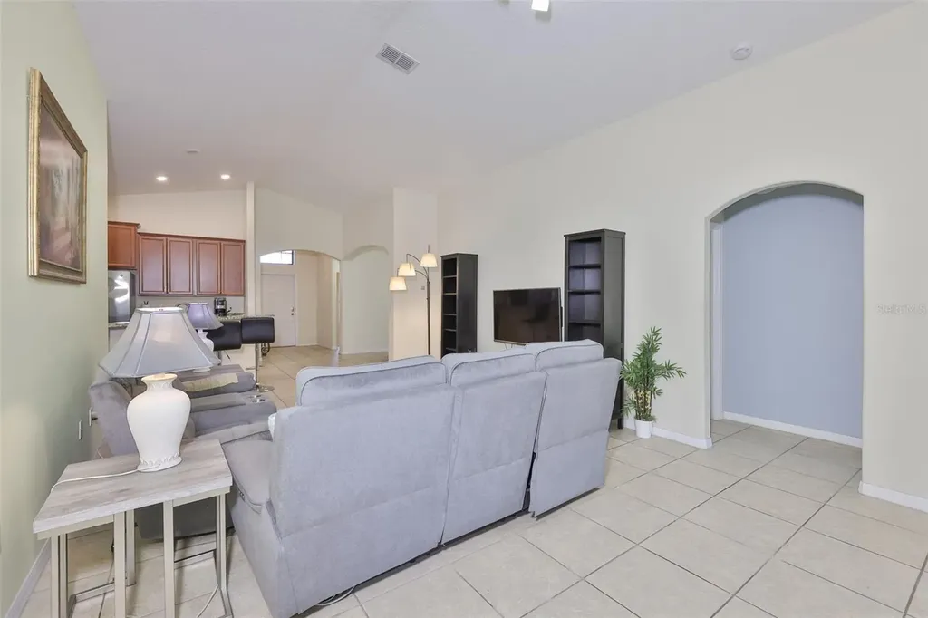10806 Whitecap Drive Riverview FL 33579