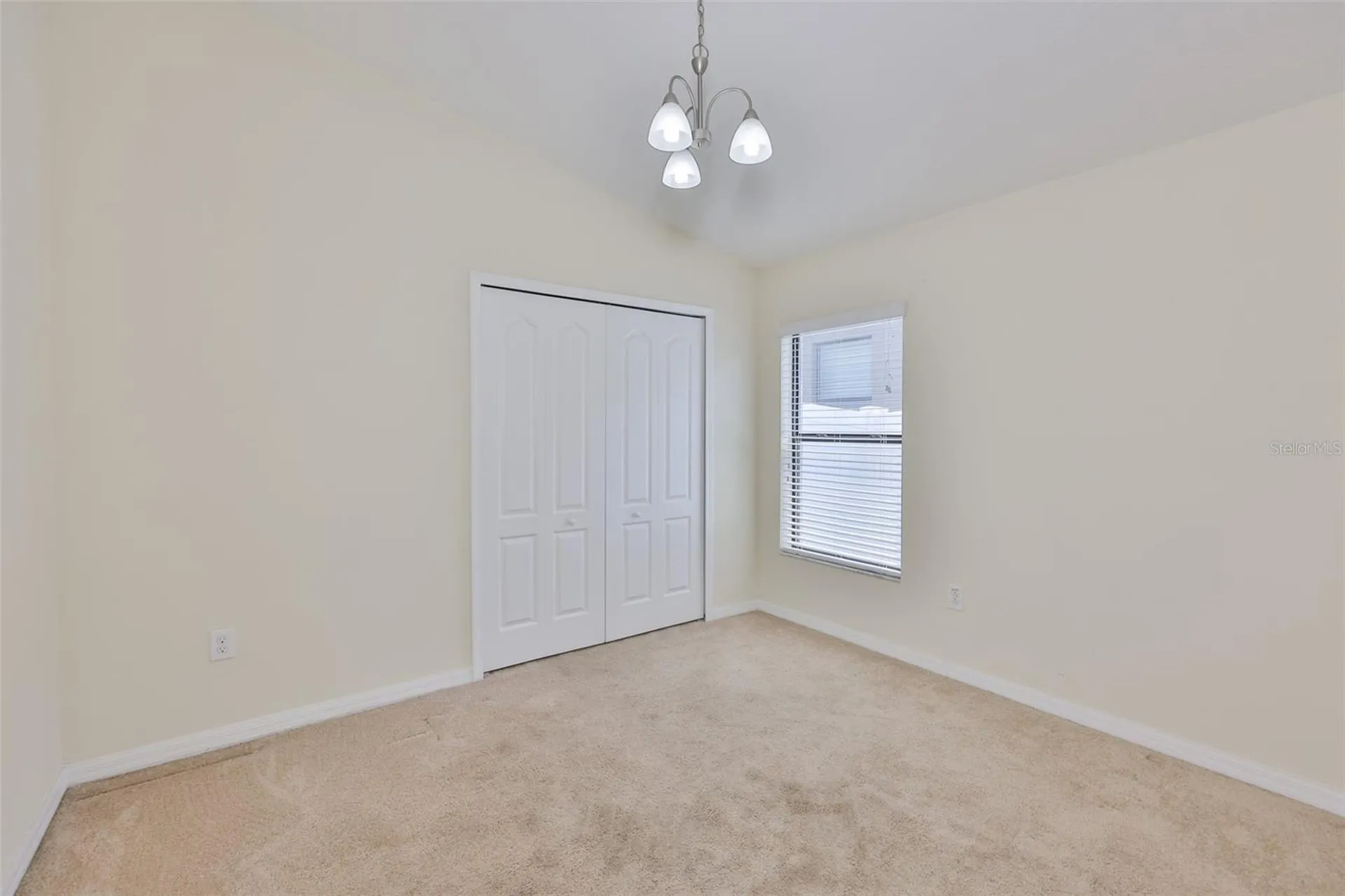 10806 Whitecap Drive Riverview FL 33579