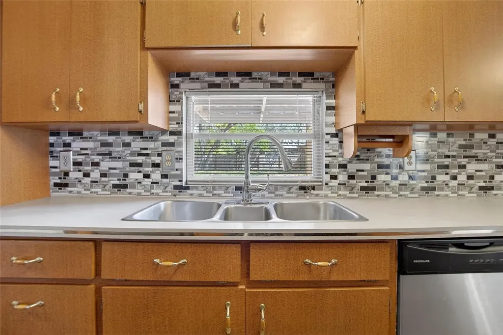 13804 Hillcrest Drive Riverview FL 33569