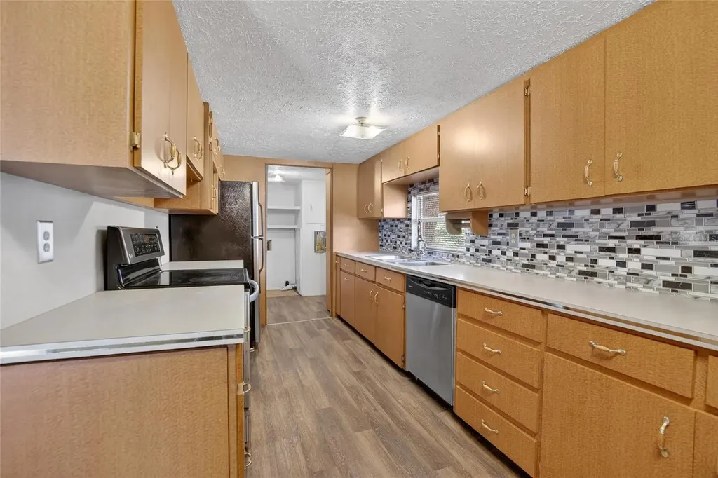 13804 Hillcrest Drive Riverview FL 33569