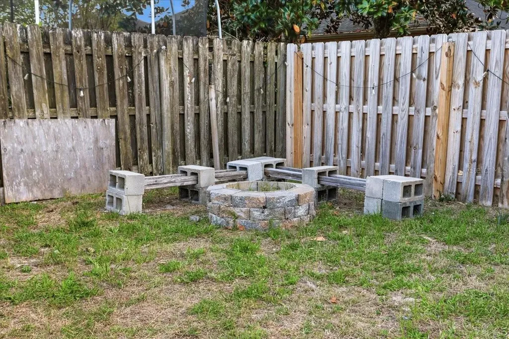 934 NW 255th Way Newberry FL 32669