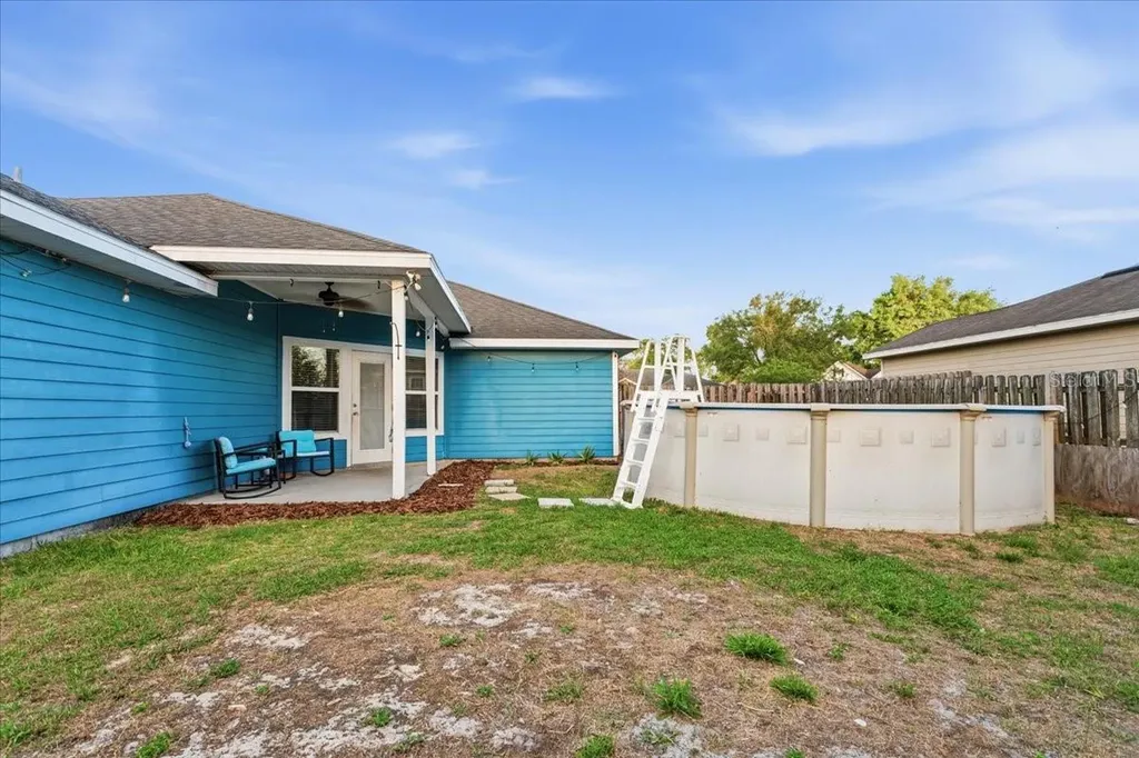 934 NW 255th Way Newberry FL 32669
