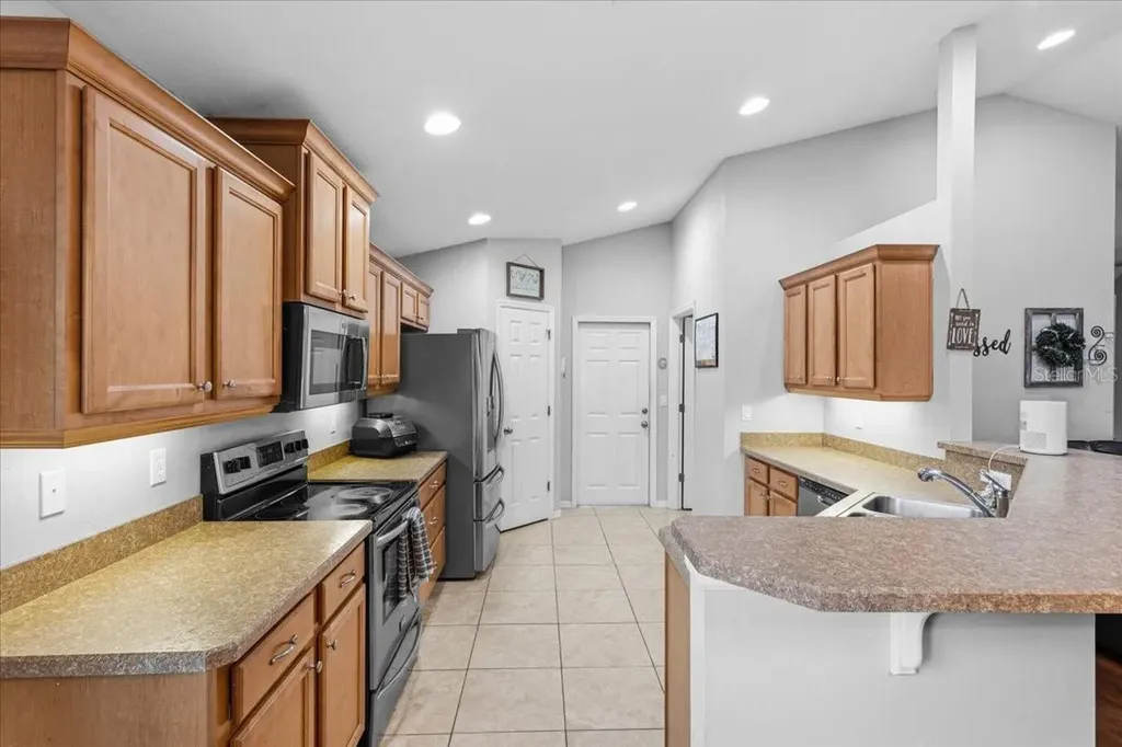 934 NW 255th Way Newberry FL 32669