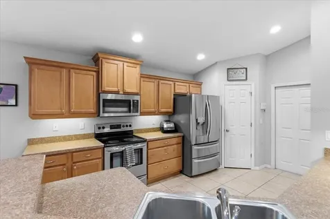 934 NW 255th Way Newberry FL 32669