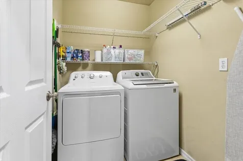 934 NW 255th Way Newberry FL 32669