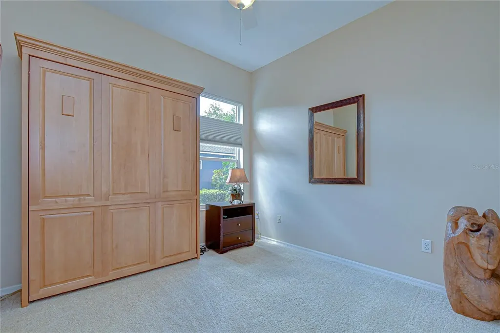 5725 Eaglemount Circle Lithia FL 33547
