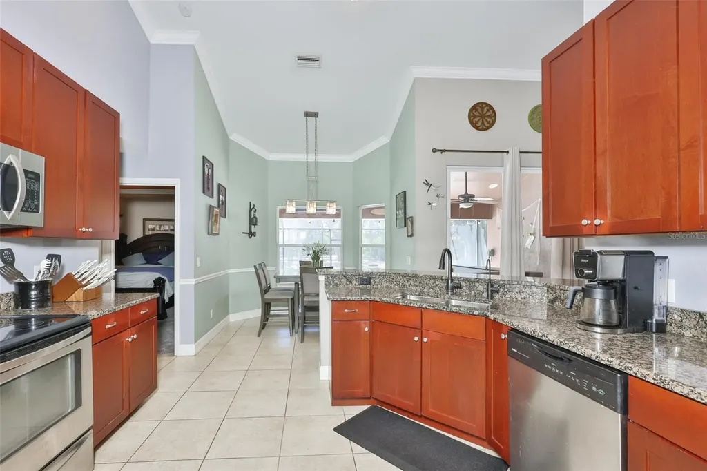 1710 Surrey Trail Wimauma FL 33598