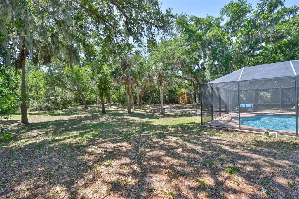 1710 Surrey Trail Wimauma FL 33598