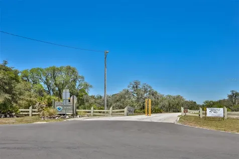 1710 Surrey Trail Wimauma FL 33598