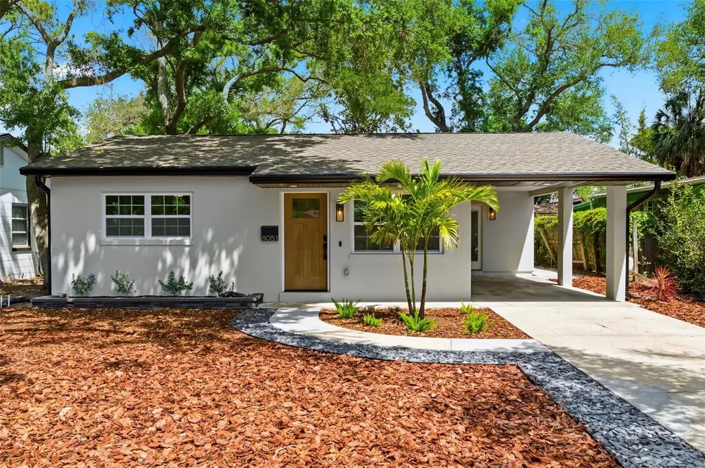 8051 26th Avenue N St Petersburg FL 33710