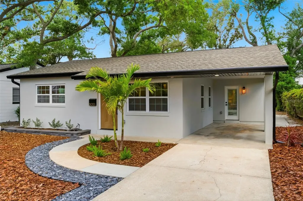 8051 26th Avenue N St Petersburg FL 33710